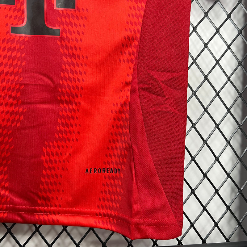Conjunto Infantil Camisa + Calção do Bayern de Munique Home 2024/25