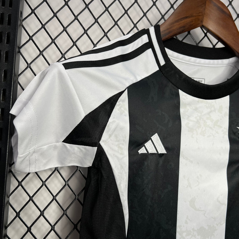 Conjunto Infantil Camisa + Calção do Juventus Home 2024/25