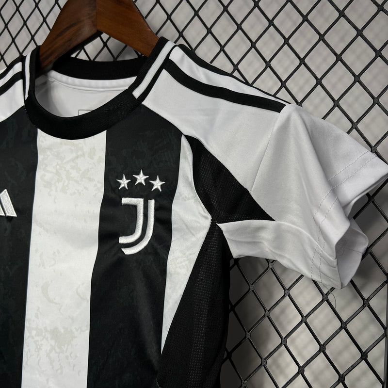 Conjunto Infantil Camisa + Calção do Juventus Home 2024/25